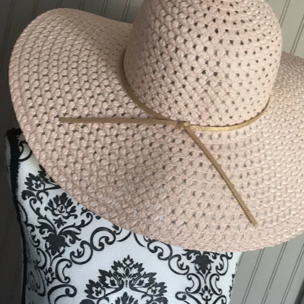 New 🐝 U-tiful Blush Pink Floppy Sun Hat